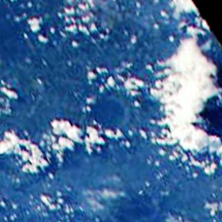 衛星写真。ボスムトウィ湖。